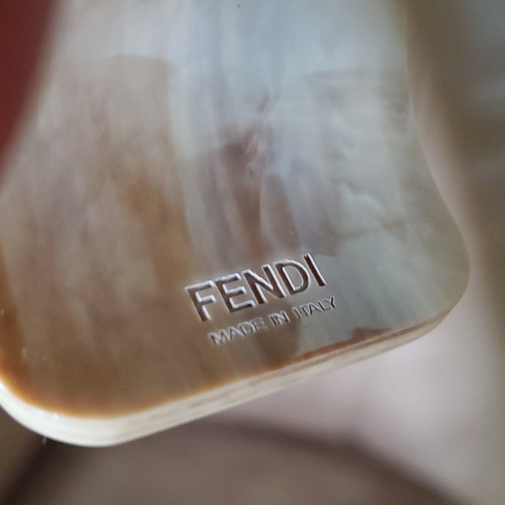 Authentic Fendi Cuff Bracelet Acrylic Brown - Picture 6 of 8